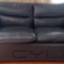 Subido por visitante en 6/02/2016 - SOFA EN CUERO