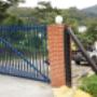 Subido por visitante en 25/01/2017 - Puerta abatible en Garagoa