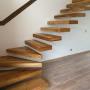 Escalera en Teca