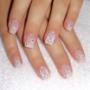 uñas decoradas con placas konad