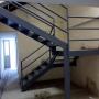 Escalera metálica varios niveles