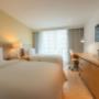 2 Twin Beds