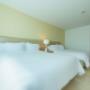 2 Queen Beds