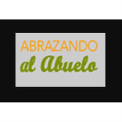 ABRAZANDO EL ABUELO