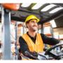 Ubicados en Colombia, ofrecemos montacargas, grúas hidráulicas, y elevadores para todo tipo de necesidades industriales. También proporcionamos alquileres y repuestos para montacargas, grúas y estibadoras, asegurando eficiencia y seguridad en el manejo de carga.