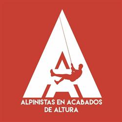Alpinistas en Acabados de Alturas