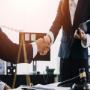 Servicios de derecho laboral.