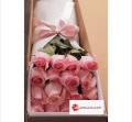 Caja de rosas rosadas