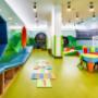 En BLOC, los niños y jóvenes cuentan con un espacio para su aprendizaje en nuestra zona infantil, lleno de diversión para el desarrollo de sus potenciales con muchas actividades lúdicas.