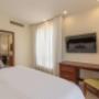 1 Bedroom Suite-King Bed