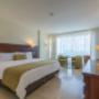 King Bed-City or Garden View