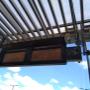 pantallas suspendidas
