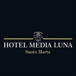 Hotel Media Luna