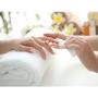 Uñas impecables y elegantes con nuestros servicios personalizados. Diseños creativos, te ofrecemos la mejor experiencia para lucir unas manos deslumbrantes.