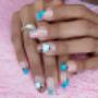 Uñas pre-diseñadas y pre-formadas