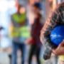 cascos, guantes, reflectantes para trabajadores