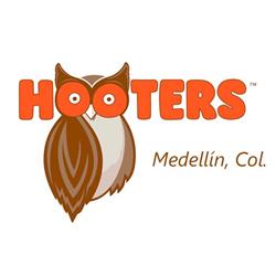 Hooters Medellín