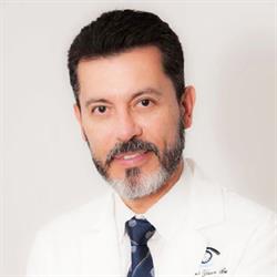 Dr. Fernando Yaacov Peña Moyano, Cirujano Oftalmólogo, OJO SALUD