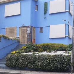 6 Suites Hotel